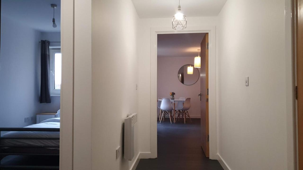 Spacious London Apartment 5 Min Walk To Leytonstone Underground Station And 5 Stops To Zone 1 Εξωτερικό φωτογραφία