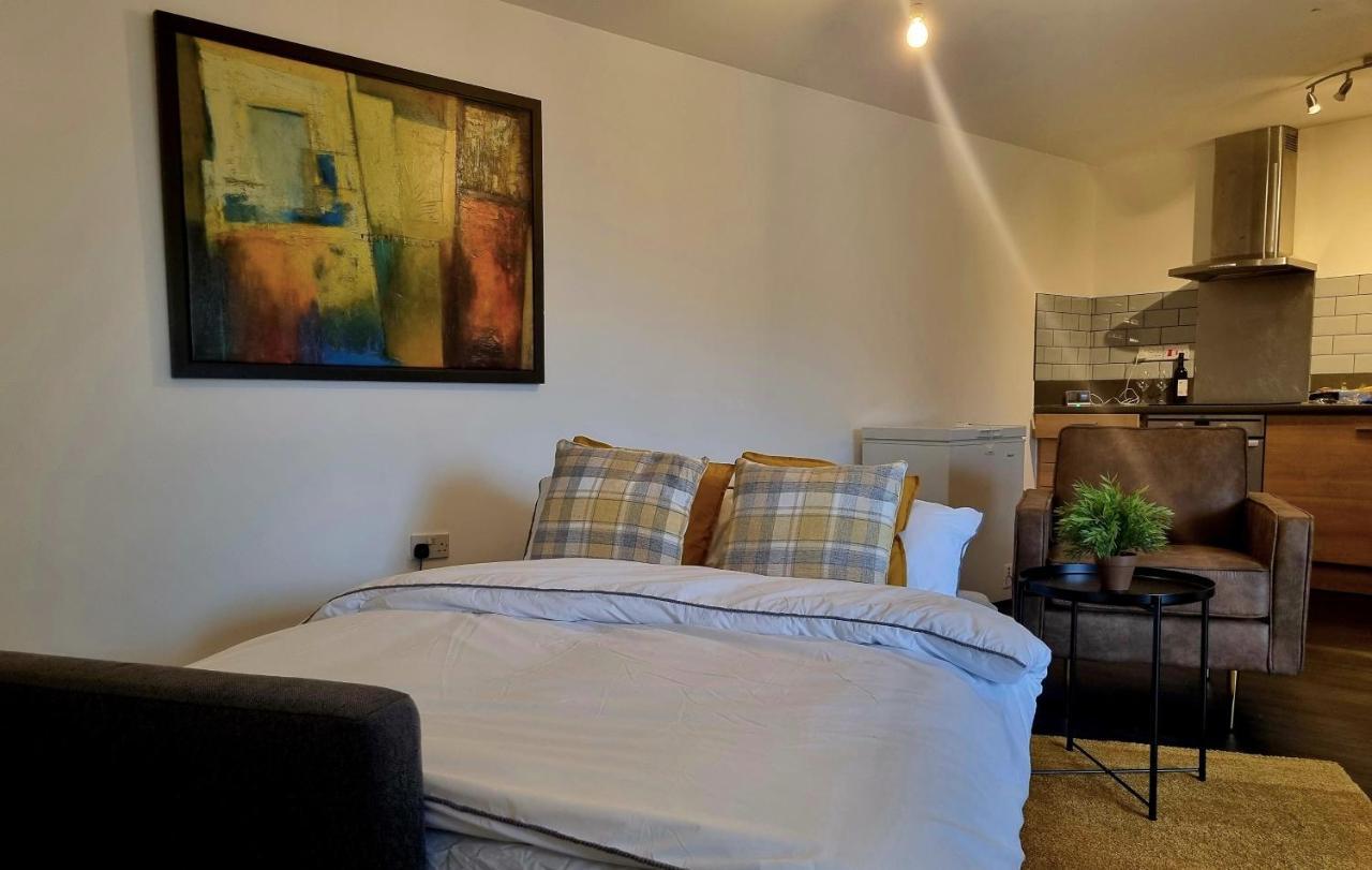 Spacious London Apartment 5 Min Walk To Leytonstone Underground Station And 5 Stops To Zone 1 Εξωτερικό φωτογραφία