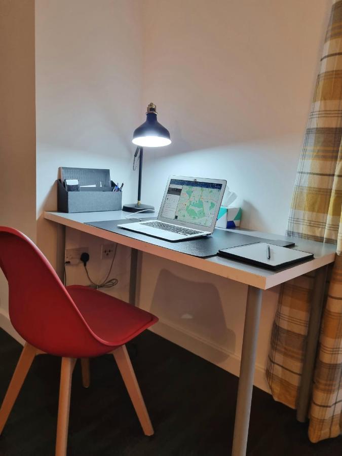 Spacious London Apartment 5 Min Walk To Leytonstone Underground Station And 5 Stops To Zone 1 Εξωτερικό φωτογραφία