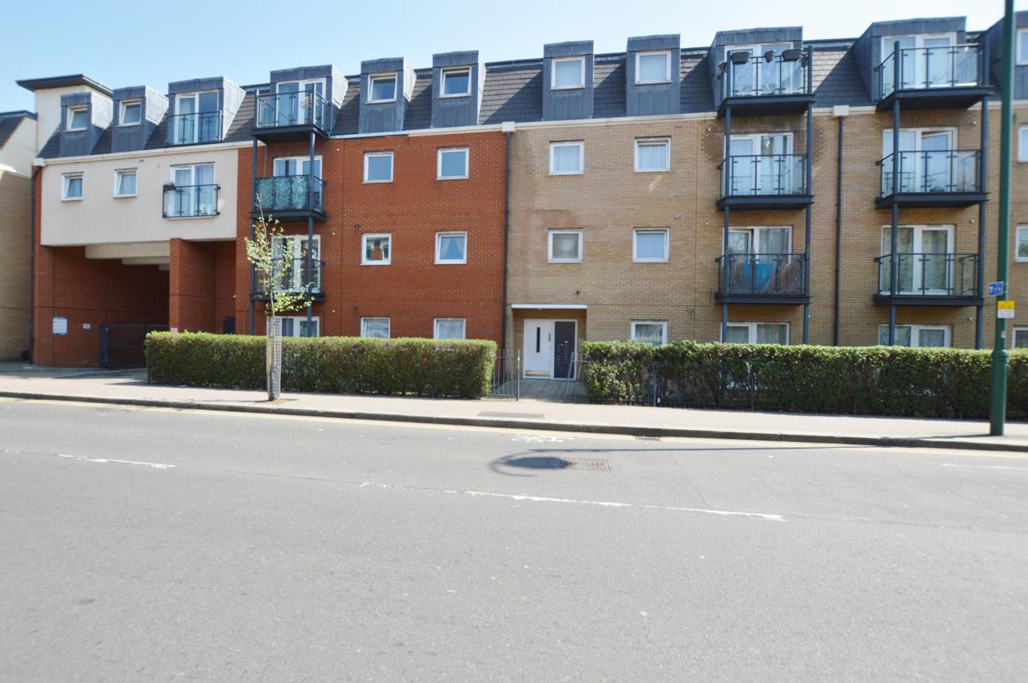 Spacious London Apartment 5 Min Walk To Leytonstone Underground Station And 5 Stops To Zone 1 Εξωτερικό φωτογραφία